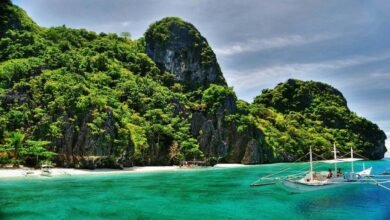 Palawan: A Paradise of Pristine Beaches & Tranquil Islands